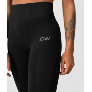 Svarta leggings från ICANIWILL - Snygga svarta leggings från ICANIWILL med hög midja och ribbad detalj vid midjan.