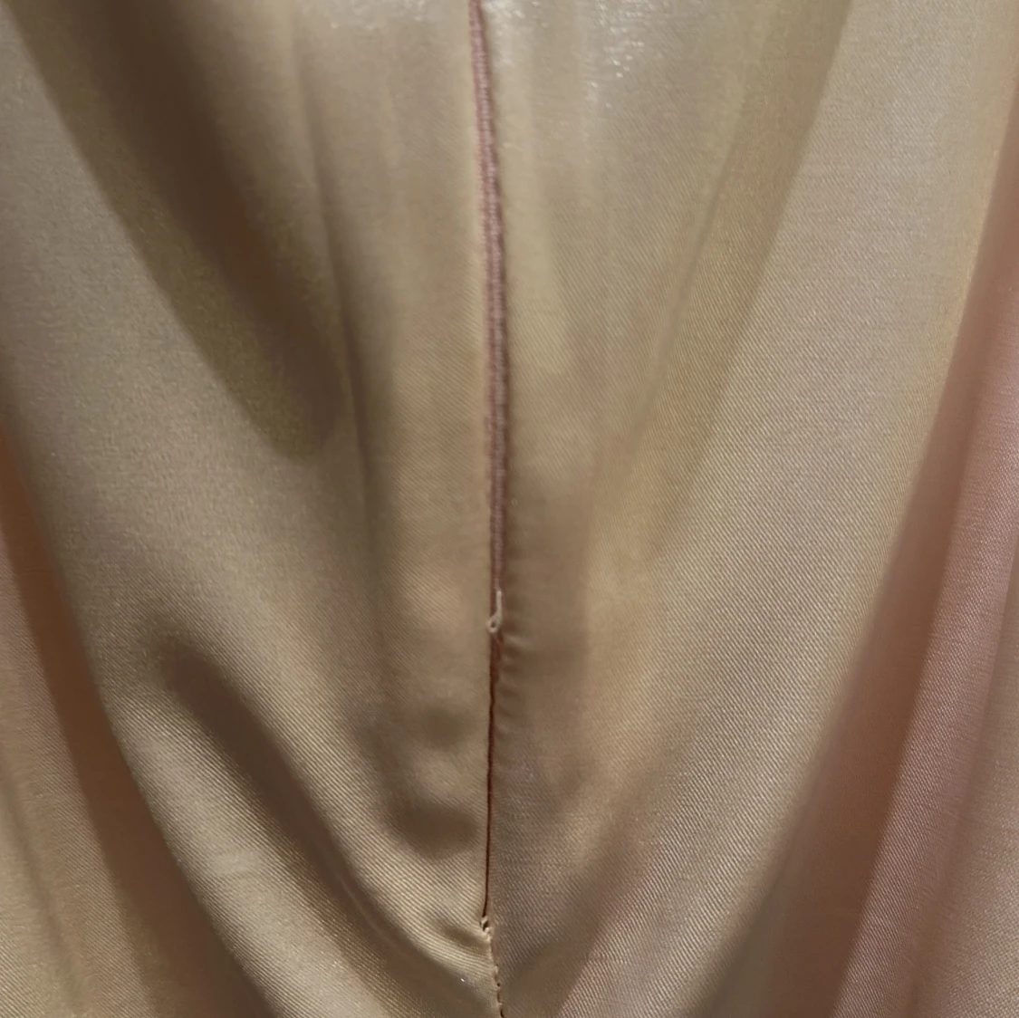 Champagnefärgad långklänning från Hebeos - 92