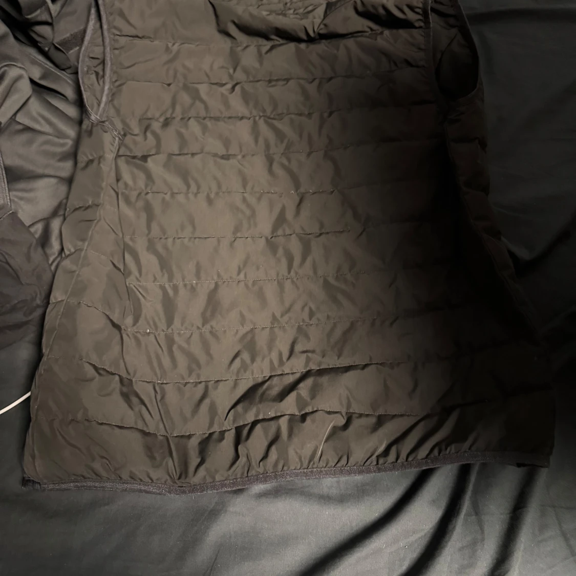 Svart quiltad väst från Emporio Armani - 90