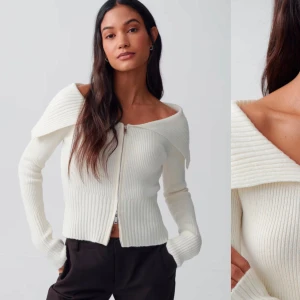 Stickad zip hoddie gina  - Jättefin stickad zip hoddie ifrån Gina tricot, aldrig använd pga inte min stil. Nypris : 399.