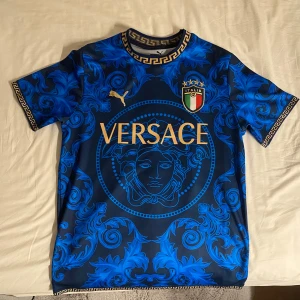 Fin T-shirt - Fin blå tshirt, pris kan diskuter byten funkar alltid