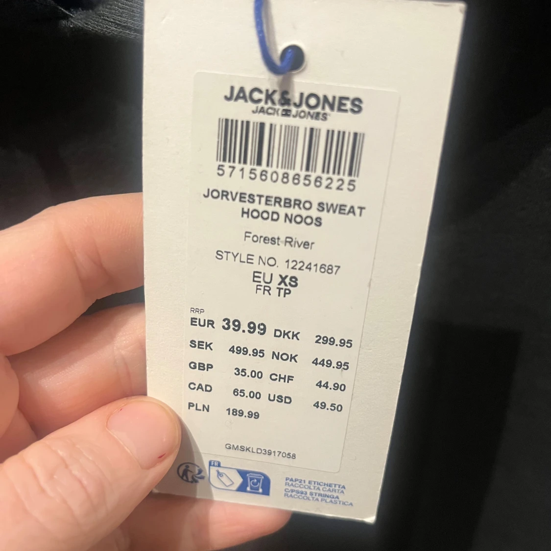HELT NY!  Mörkgrå hoodie från Jack & Jones  - 92