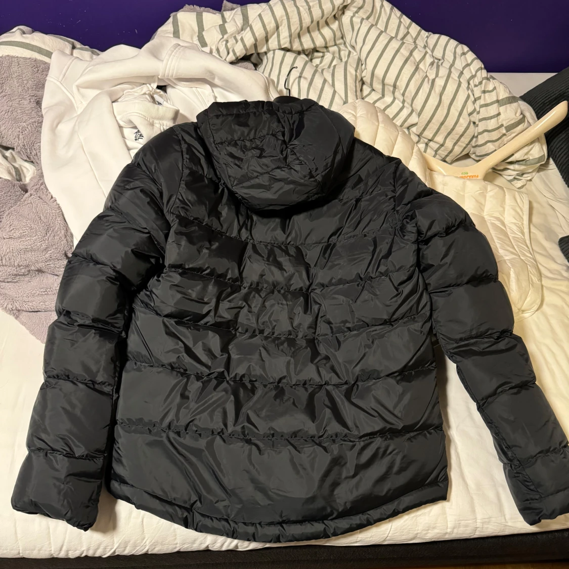 Svart dunjacka från Haglöfs - 90