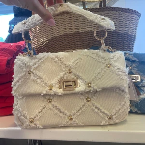 Väska - Köpt för 1200, köpt i en liten småstadsbutik