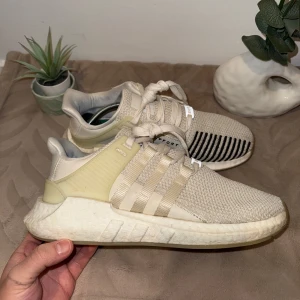 Adidas EQT support ADV 91/17 - Adidas EQT support ADV 91/17 Size: 42 2/3 Condition:Very good  All defects are Always shown in the pictures if there are any‼️ Questions? Feel free to ask!  Checkout my account for more shoes, you might find a gem you size‼️ 