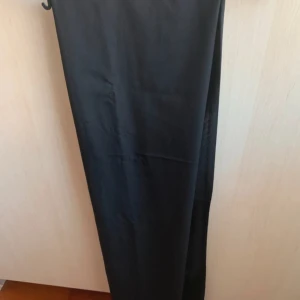 Svart slöja - Material: chiffong. Lång!!❤️❤️