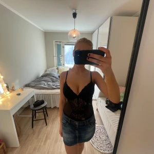 Hm spets body - Hm spets body!