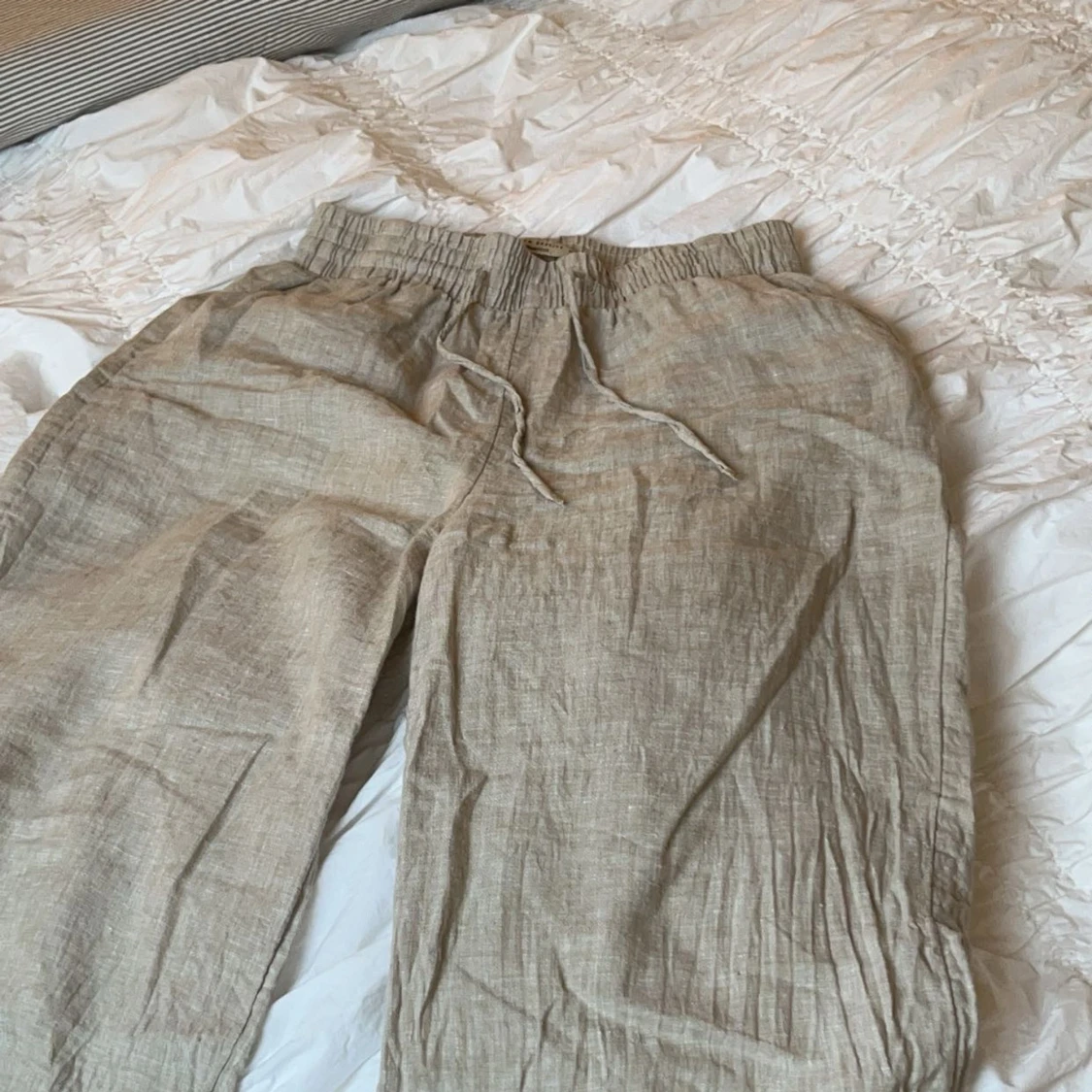 Beige linnebyxor från Gina  - 2