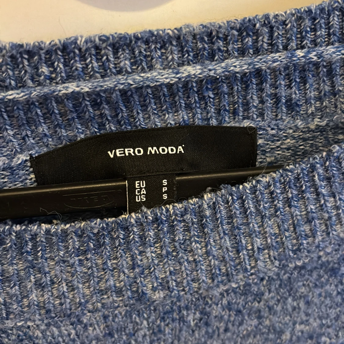 Beige och blå tröja från Vero Moda - 1