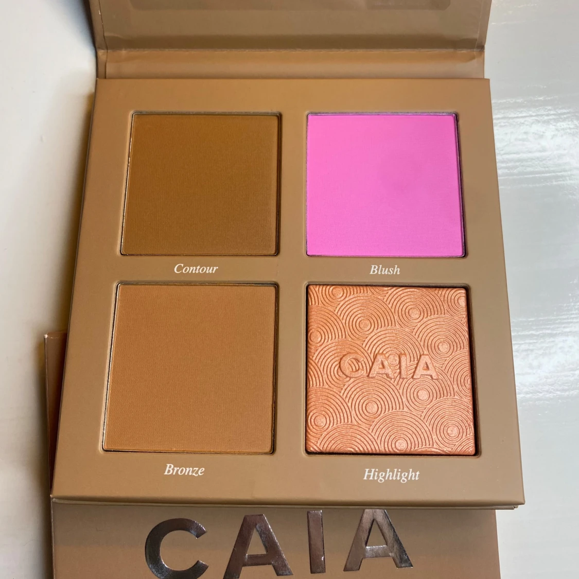 Caia palette - 2