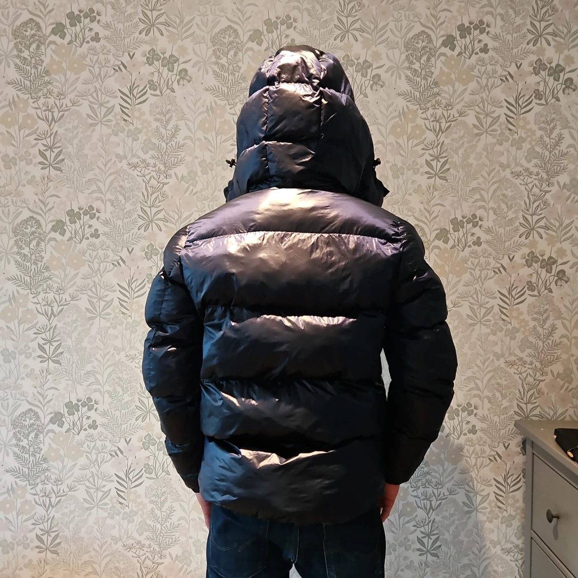 Mörkblå pufferjacka från Everest - 1