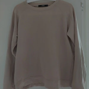 Sweatshirt - Beige sweatshirt, lite oversize.