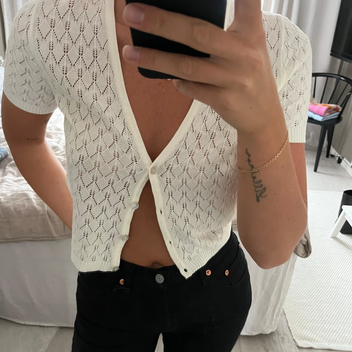 Vit stickad kortärmad topp