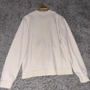 Bläck tröja - Har ingen nytta av den längre darför säljs den