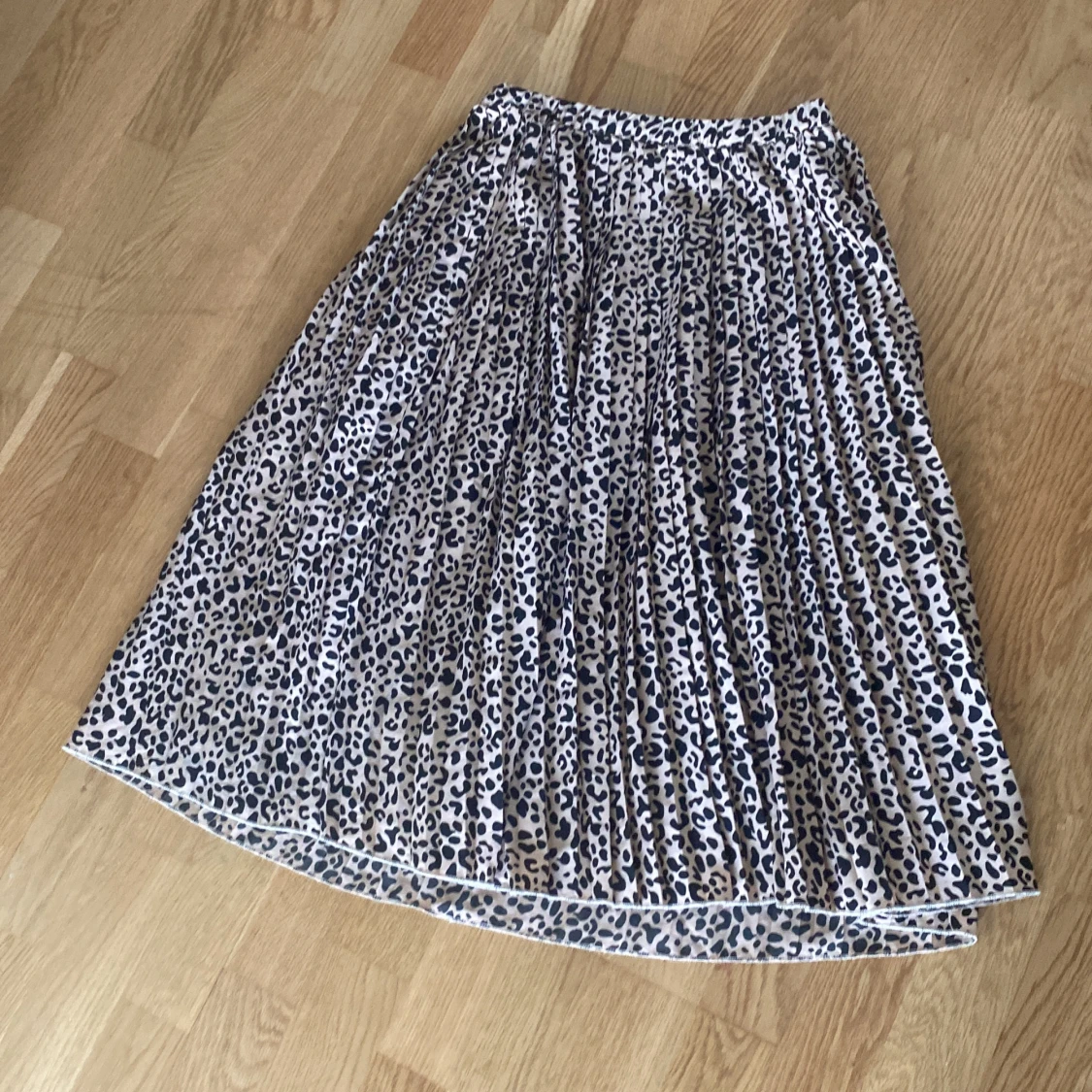 Leopardmönstrad långkjol