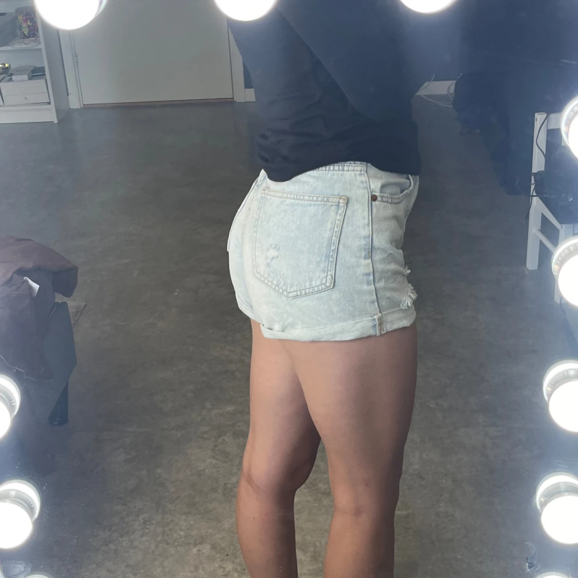 Ljusa jeansshorts från FB Sister - 90
