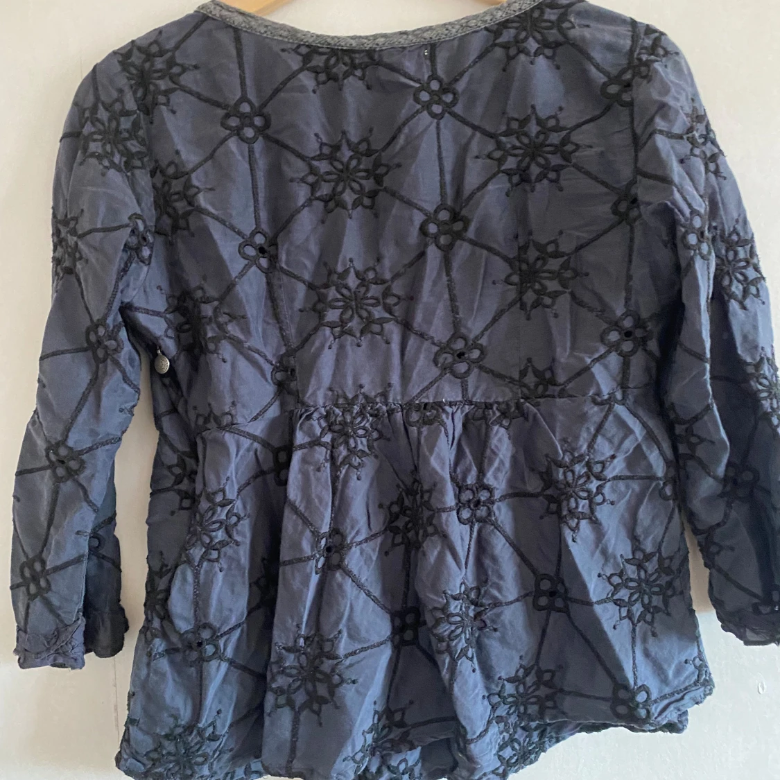 Blå blus från Odd Molly - 92