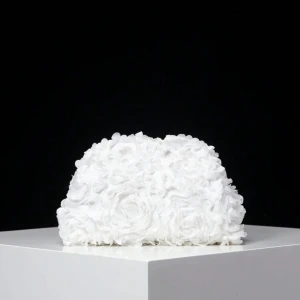 Balväska - Säljer denna blommiga fina balväska💛 