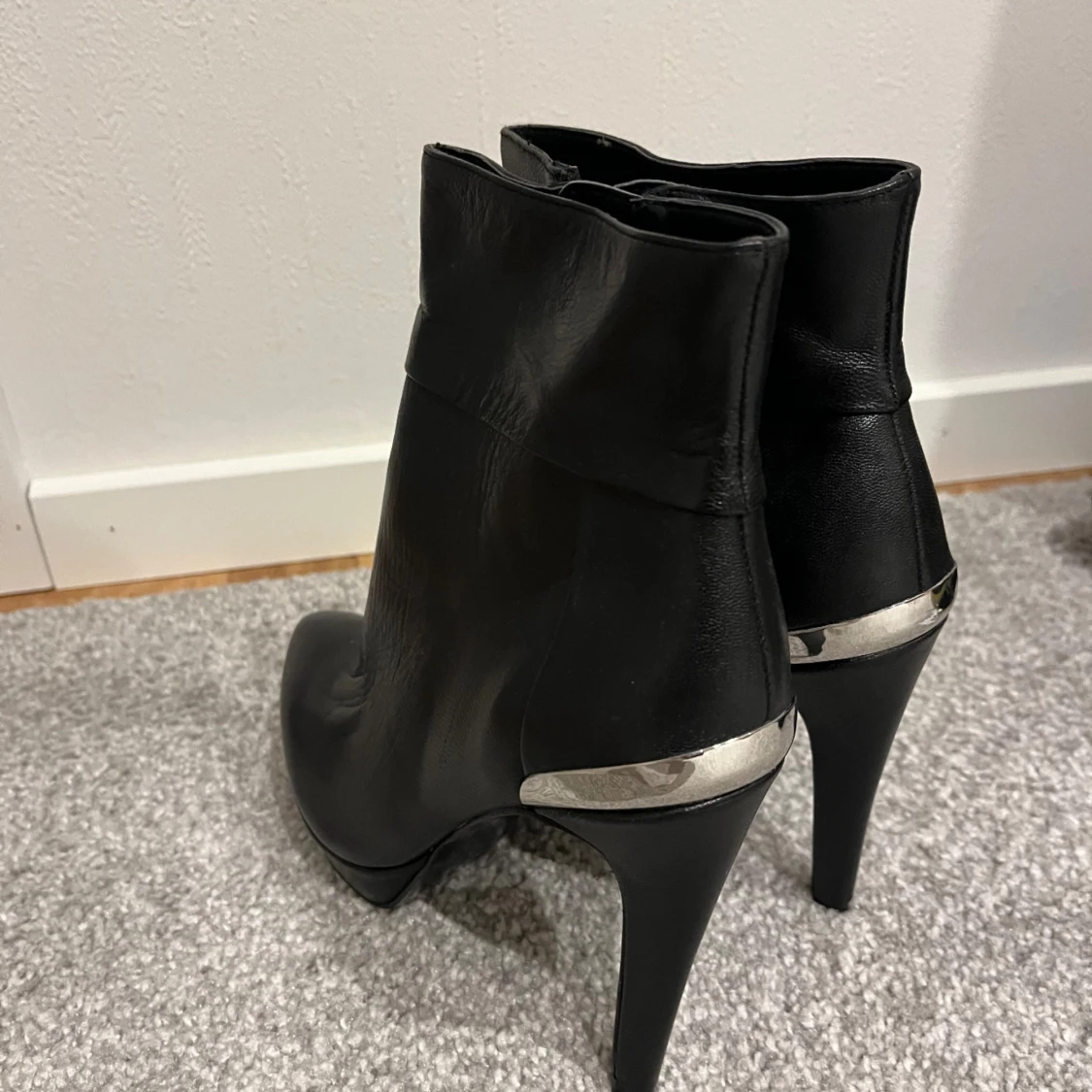 Stövletter - ZARA - 90