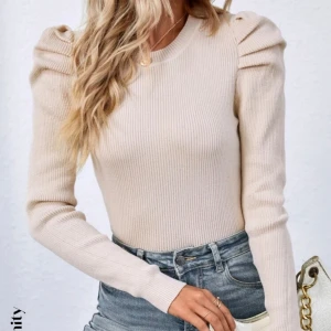 Beige tröja - Beige tröja 