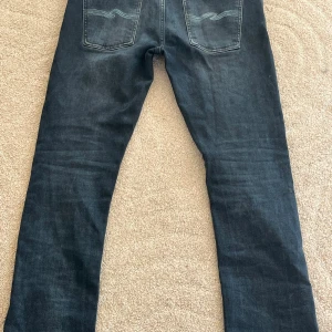 Nudie jeans  - Nudie jeans  Modell: tube tom  W:33 L:34