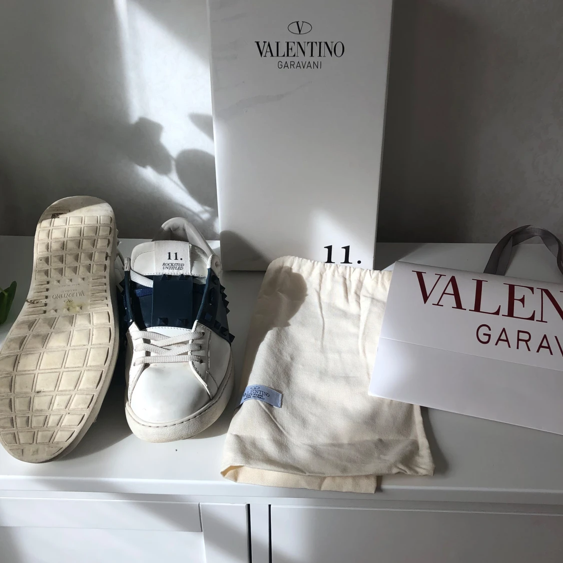 Valentino skor med nitar mörkblå - 90