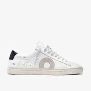 Söker Golden goose eller Oliver cabbel skor storlek 39 500-1200kr - Skor 39