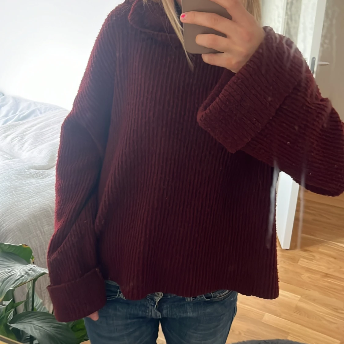 Vinröd stickad polo tröja  - 91