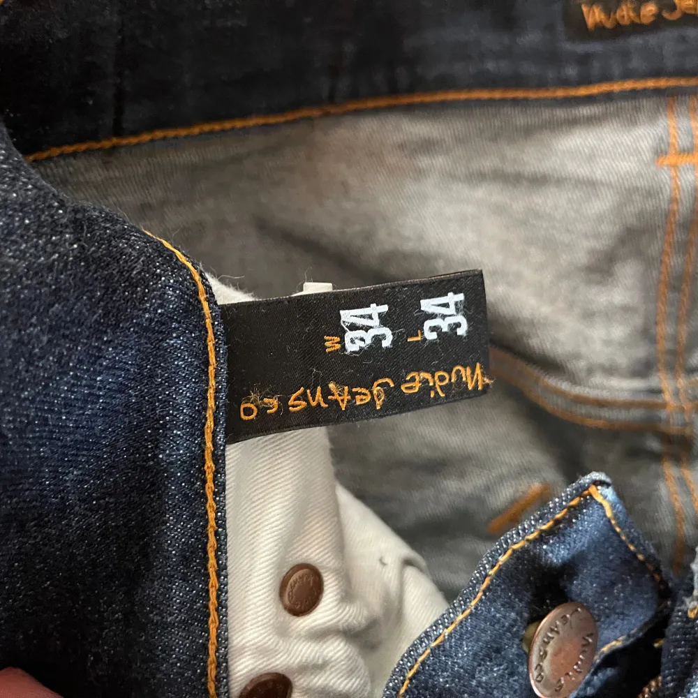 Nudie jeans i bra skick, 34w 34L men ganska smala i midjan. Modell Thin Finn. Jeans & Byxor.