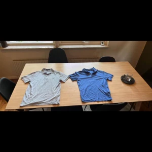Ralph lauren pike - Hej, säljer 2 Ralf lauren piké. Båda för 500 kr. Ordinarie pris är 1200 kr st. Hör av dig om du är intresserad, priset är inte hugget i sten så går även att diskuteras!😊
