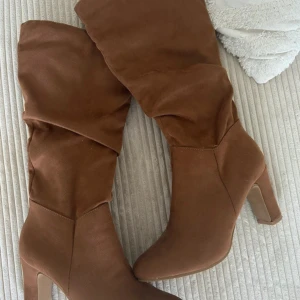 Mockaboots - Aldrig använda. Stolek 39