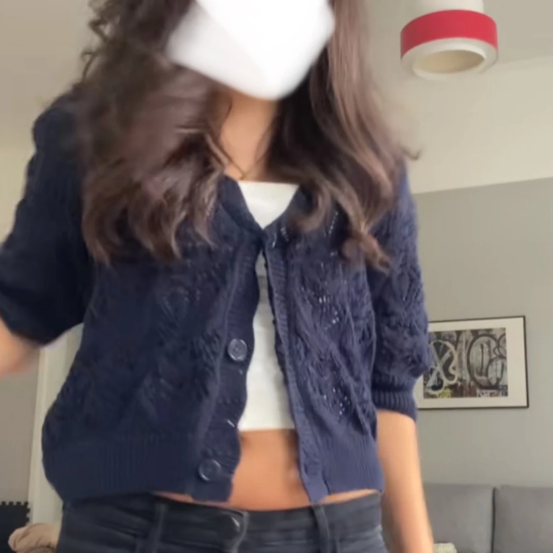 Mörkblå kofta med knappar