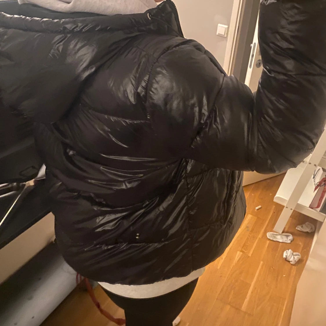 Svart pufferjacka - 91