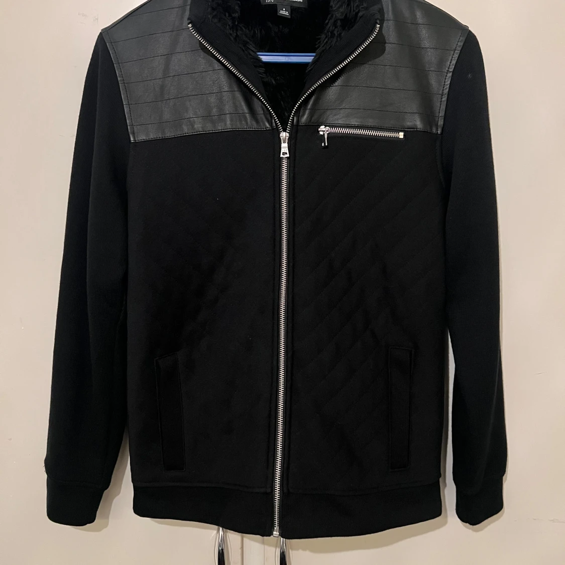  jacka/Cardigan international concepts  - 91