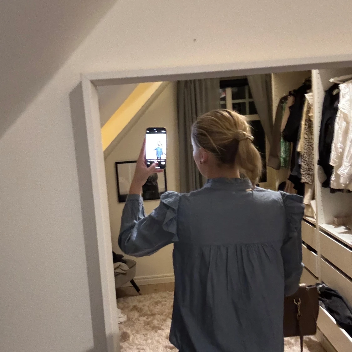 Blå blus från Pigalle - 90