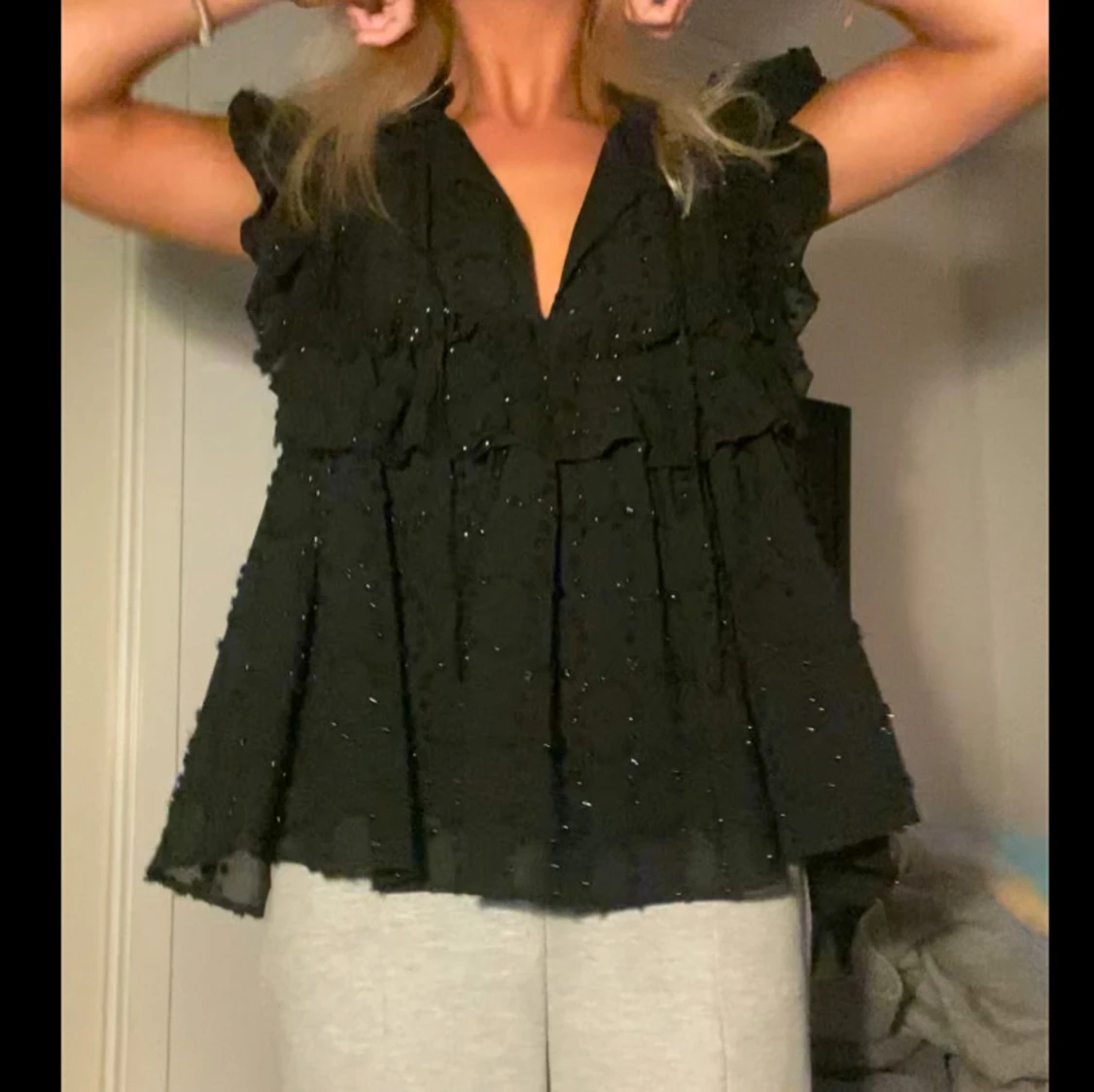 Glittrig blus  - 90