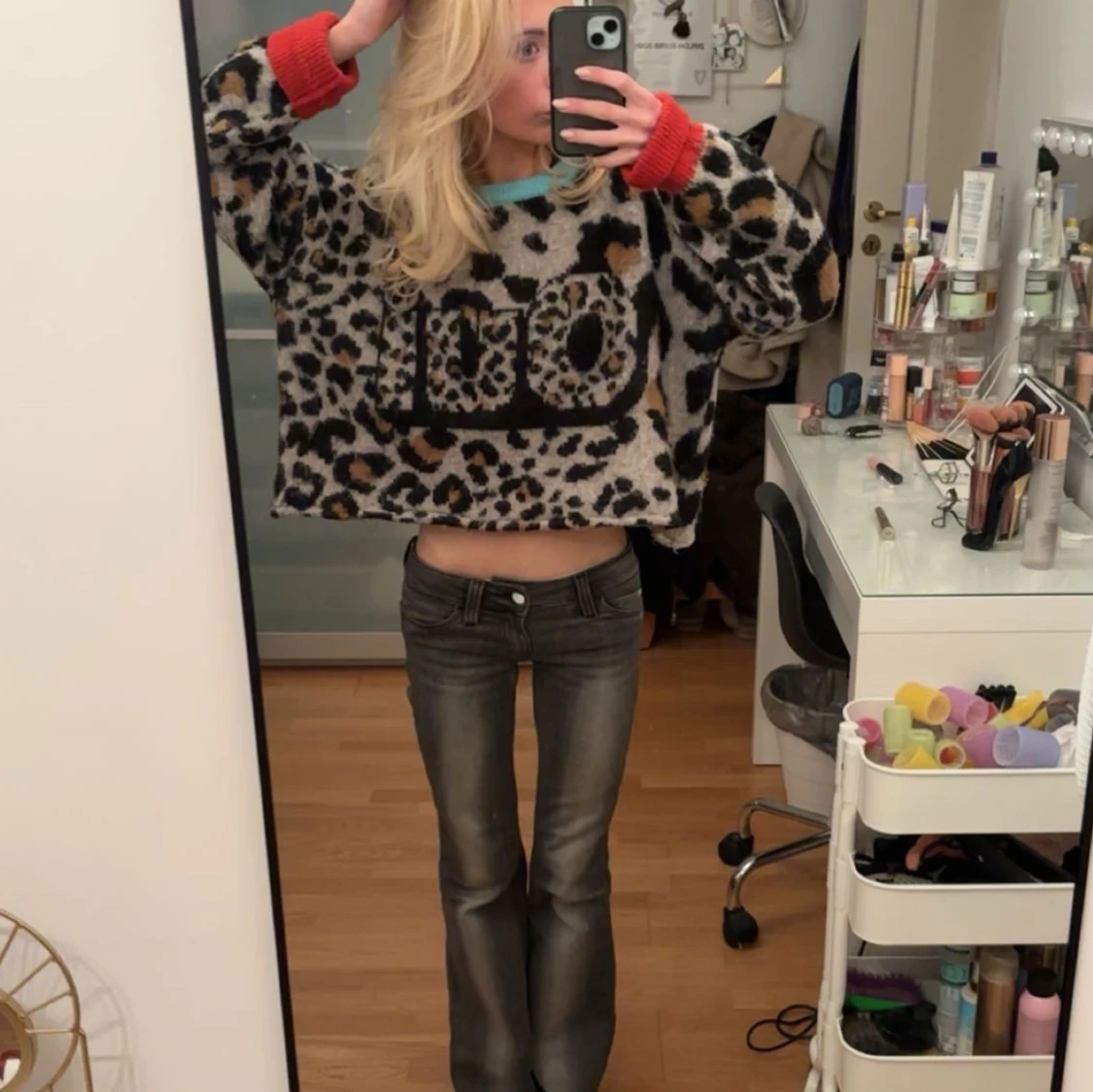 Leopardmönstrad stickad tröja