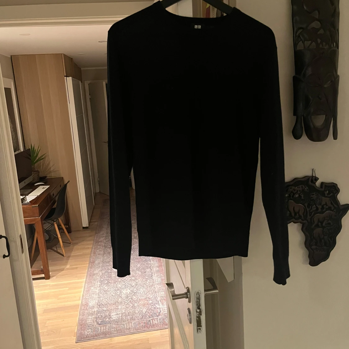 Svart tröja från Uniqlo - 90