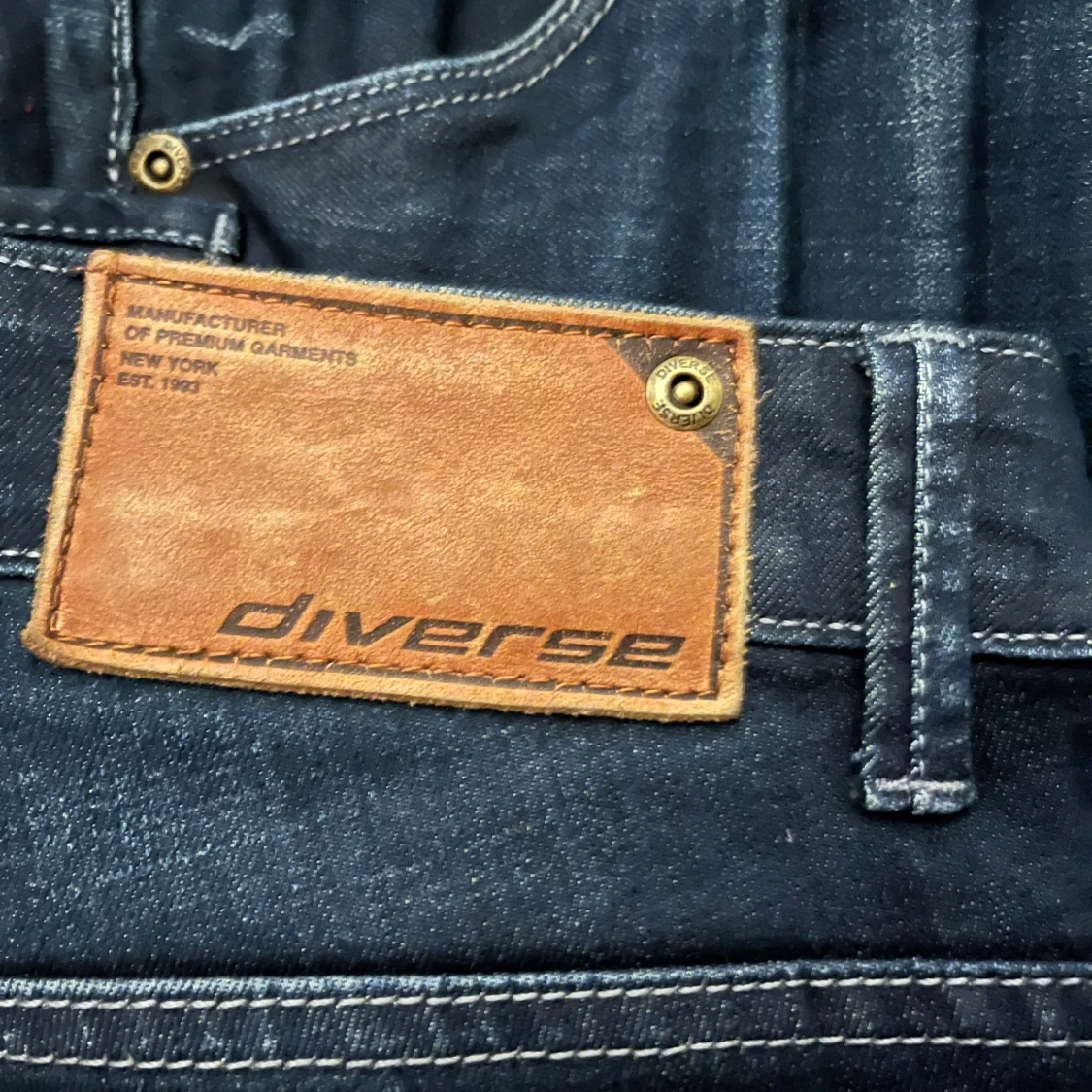 Mörkblå jeans från Diverse - 92