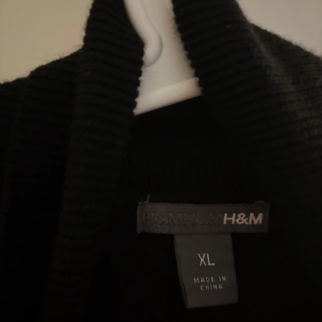 Svart turtleneck från H&M - 1