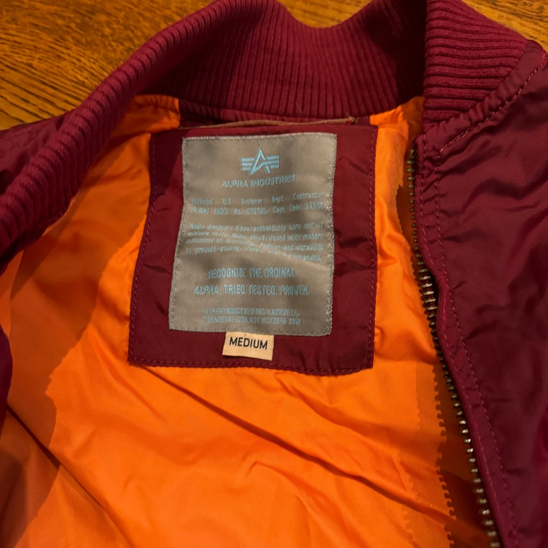 Vinröd Alphajacka - 92