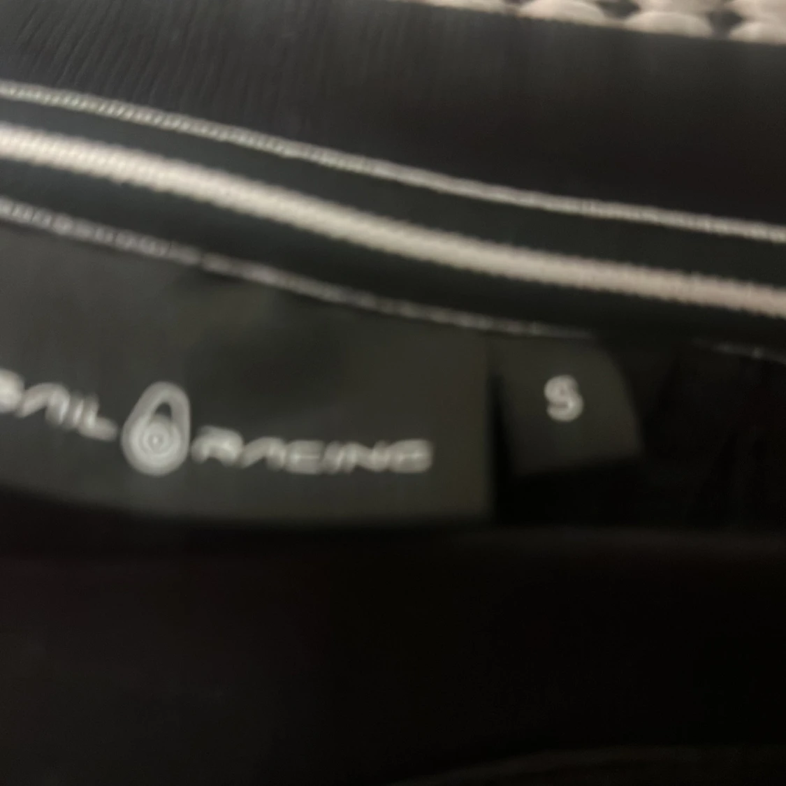 Svart och grå tröja från Sail Racing - 91