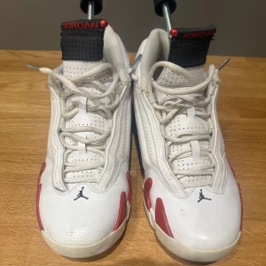 Nike Air Jordan 14 Retro Candy Cane Size 43 - Gently used Jordan shoes size 43