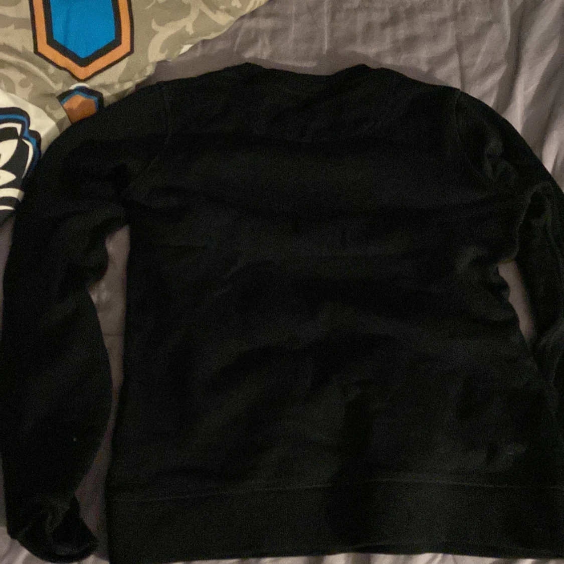 Svart tröja med tigerbroderi från Kenzo - 90