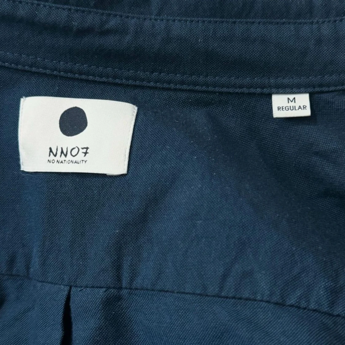 Skjorta från NO NATIONALITY - 92