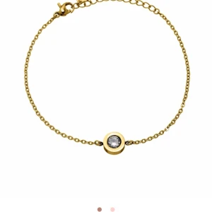 Guldarmband med diamant - Elegant guldarmband med en gnistrande diamant i mitten. Armbandet har en tunn kedja och en säker låsning. Perfekt för att lägga till en touch av lyx till vilken outfit som helst. Passar både till vardags och festliga tillfällen. Oanvänt kvitto finns. Diameter: 8mm längd: 16,5-19,5 kontakta för fler bilder och bild på kvitto samt armbandet, kommer i en presentbox💞