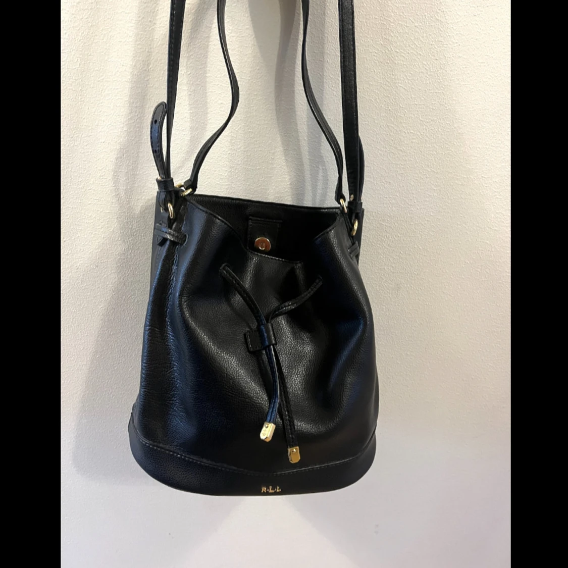 Svart axelväska från Ralph Lauren - 91