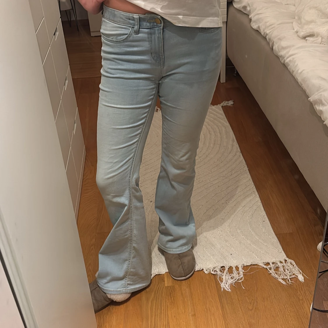 Ljusblå bootcut jeans - 91