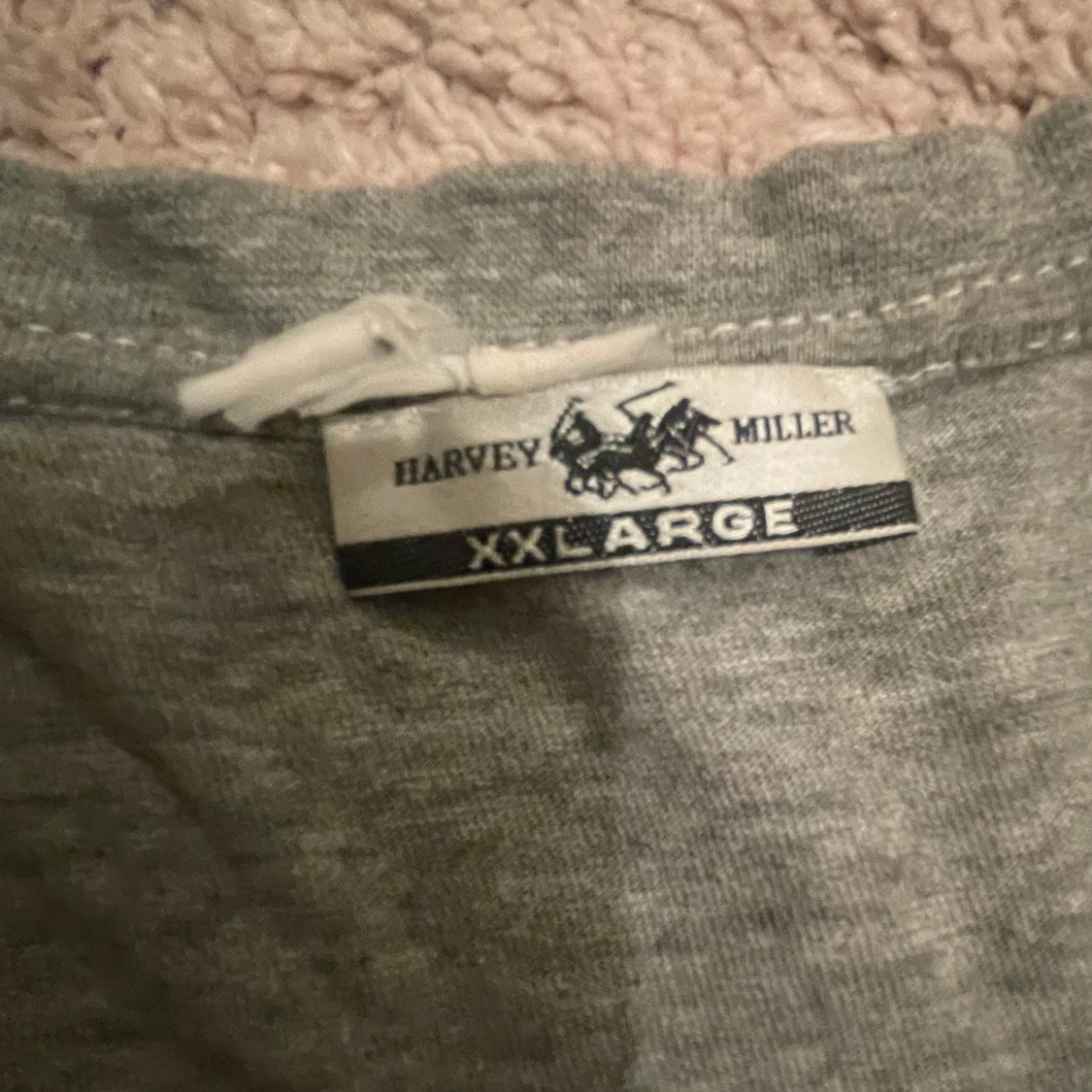 Grå t-shirt från Harvey Miller - 92