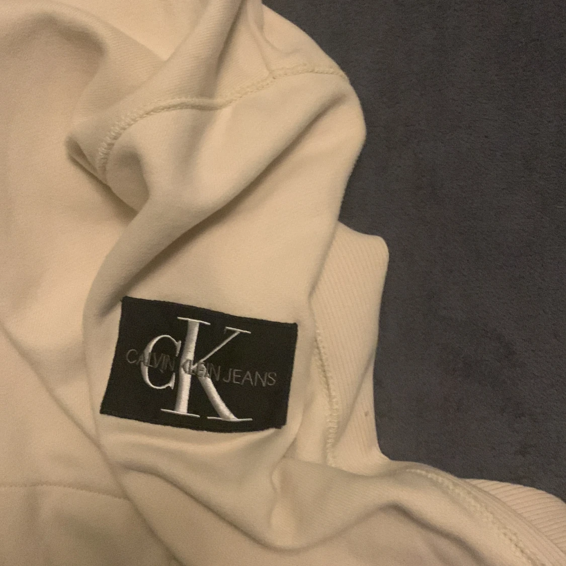 Beige huvtröja från Calvin Klein Jeans - 91